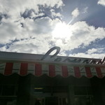 Leonard's Bakery - 空が綺麗！！