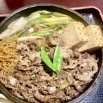 荒井屋 万國橋店 - 「牛鍋定食」の牛鍋ズーム
