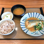 やよい軒 - サバの味噌煮定食