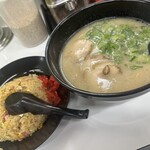 長浜ラーメン力 - ラーメン・やきめしセット