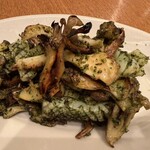 Yorgo - ヤリイカとキノコのエスカルゴバター！げきうま！