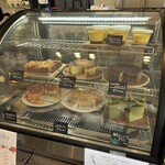 antcafe Kawaguchi - ショーケースの中のケーキたち