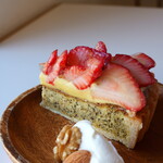 antcafe Kawaguchi - いちごと紅茶のタルト（650円）