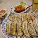 餃子の王将 - 料理写真:餃子でちょい飲み♪