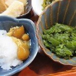 人と木 - なめこおろしと刻みめかぶ