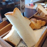別邸 仙寿庵 - パンを焼くトースターが新しく仲間入り。冷めずに自分のタイミングで食べられるようになりました。