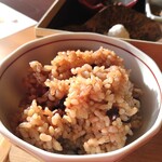 別邸 仙寿庵 - 他におかゆ、白米が選べますが、発酵玄米…？にしました。もちもちしていて、美味しかったです。
