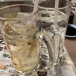 秋吉 大野店 - ジンジャーエールとピーチ