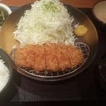 平田牧場 - ロースカツ定食