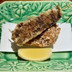 高輪 しん山 - 穴子の蒲揚げ•鯛のおかき揚げ　今まで食べた揚物で1番好き。あと10皿食べたかった。