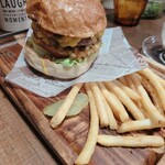 Jack37Burger - バリネスベーコンチーズバーガー：1930円