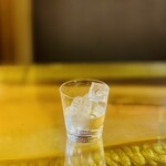 Irifune Ito Ito Ekimae Ten - ② 590日元：伊豆山葱酒（烧酒利口酒）