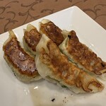 中華飯店 大一樓 - 一つ食べてしまいました