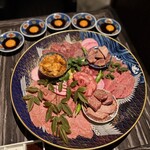 飛騨牛焼肉 岐牛 - 