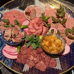 飛騨牛焼肉 岐牛 - 