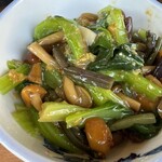 そば処 湧水 - 小松菜と山菜を混ぜ合わせてみた！うまうまｗ