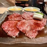 炭火焼 ゆうじ - 上カルビ