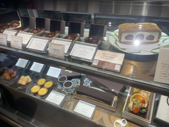 世界の洋菓子　グランパティスリー FRANCK MULLER PÂTISSERIE GINZA SIX （フランク ミュラー