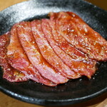 ホルモン焼肉 富や - 