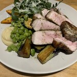 マシガネータ - 柔らかな岩中豚ロース肉の炭火焼きは火入れ加減も素晴らしい◎