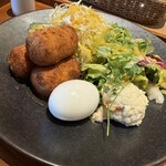門前洋食 藤屋 - ズワイ蟹のクリームコロッケ