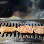 ヤキニク キナシ - 