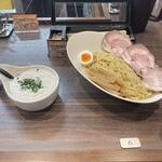 あいつのラーメン かたぐるま - 