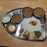 スパイスアンドカレー黄金の風 - 