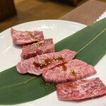 焼肉・ｽﾃｰｷ みーとがぁでん - 