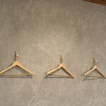 一兎軒 - 壁側にハンガー掛け