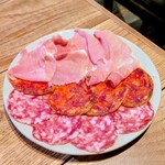 肉ビストロ灯 - 