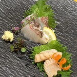 炉ノ鳥 - 炭炙り刺しと貝刺し