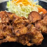 餃子の王将 - 料理写真:極王鶏の唐揚げ