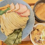 麺道 ひとひら - 【豚骨魚介つけ麺】