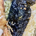 海苔弁 いちのや - 主役の海苔。