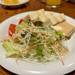 味処 庄屋 - 豆腐のサラダ