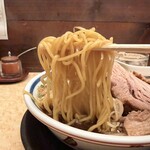神名備 - 「醤油ラーメン」の麺
                                2026年2月11日