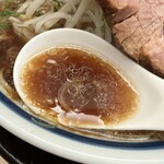 神名備 - 「醤油ラーメン」のスープ
                                2026年2月11日