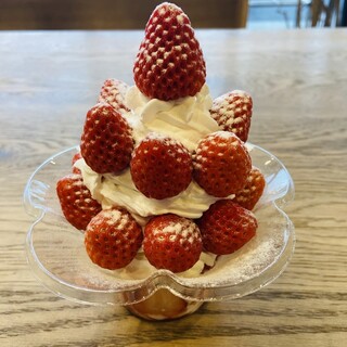 苺の里 ストロベリー ガーデン_0