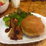 ガネーシャ - サモサとバトゥーラ