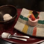 庭園の宿 石亭 - 甘味　酒粕とメレンゲのアイス