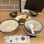 牛たん炭焼利久 - 