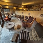 庭園の宿 石亭 - 名作チェアが並ぶ床下サロン♪