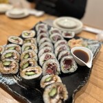 ゆず居酒屋 とうちゃんや - ついつい手が伸びてしまう中毒性のある田舎寿司