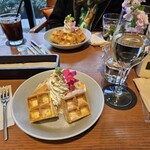 フラワーカフェ BLOOMY'S - 