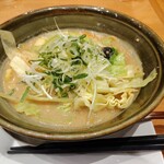 越後秘蔵麺 無尽蔵 - 料理写真:白みそラーメン。美味しかった(^^)