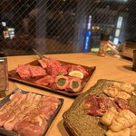 YAKINIKUEN 忍鬨 大阪梅田店 - 