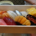 寿司栄 - お土産・折り詰め