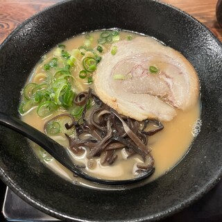 豚骨らーめん 無限_1