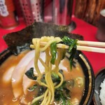 豚骨醤油ラーメン 王道家 - 